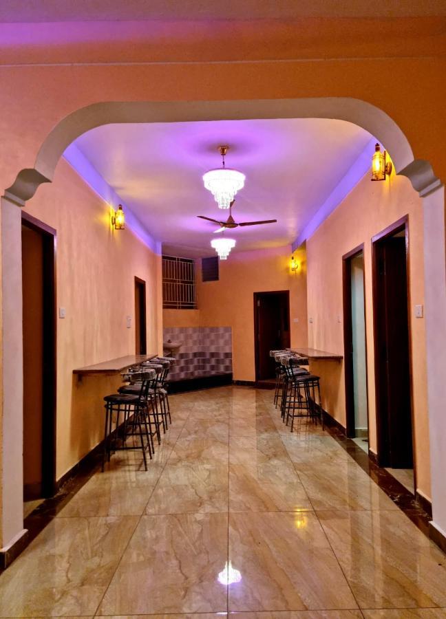 La Villa Pondi Cherie Centertownbeachauroville Puduccseri Kültér fotó