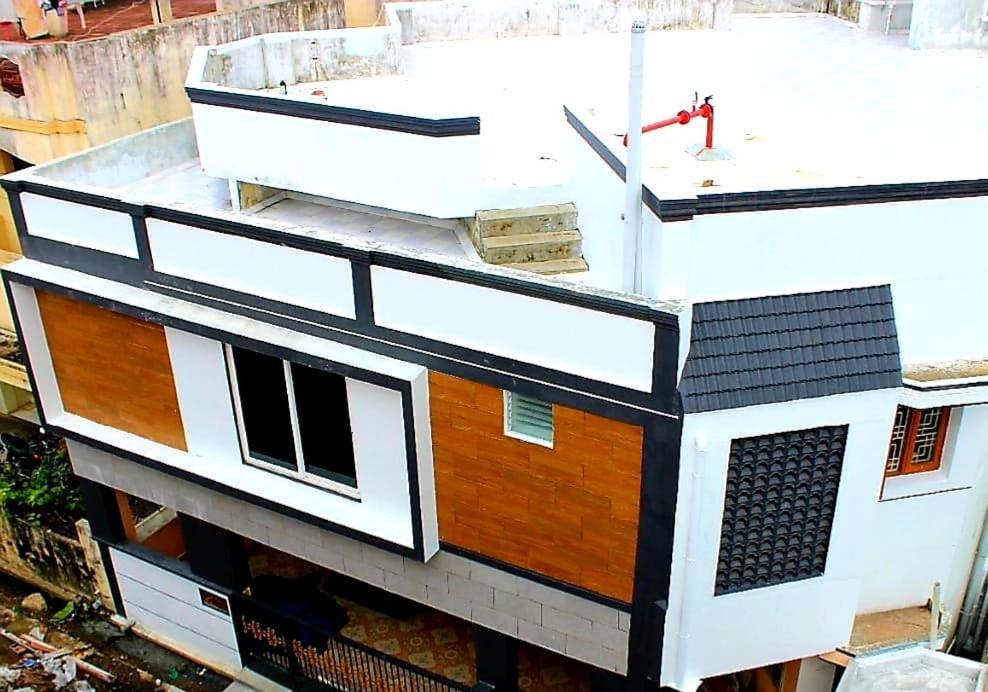 La Villa Pondi Cherie Centertownbeachauroville Puduccseri Kültér fotó