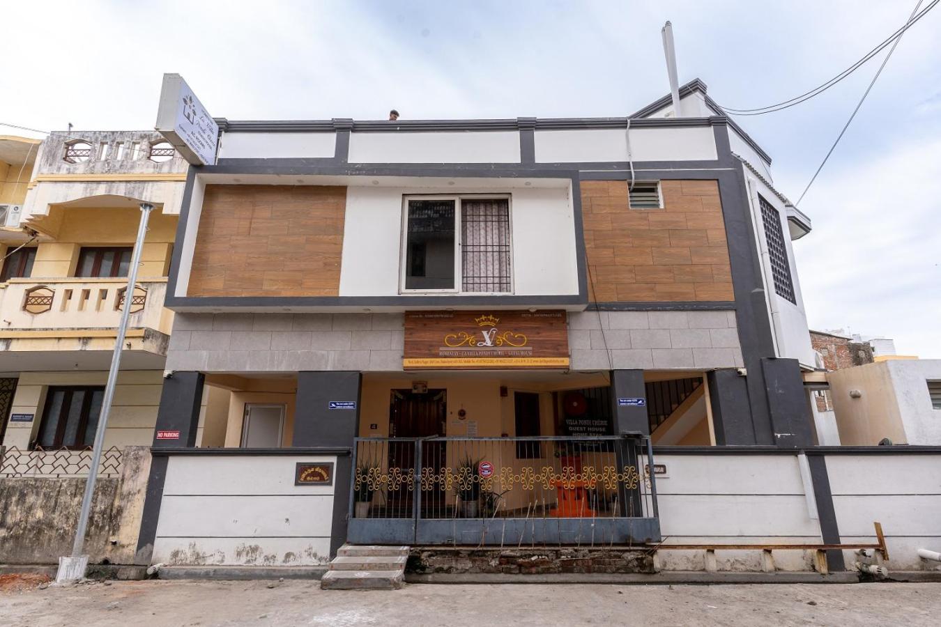 La Villa Pondi Cherie Centertownbeachauroville Puduccseri Kültér fotó