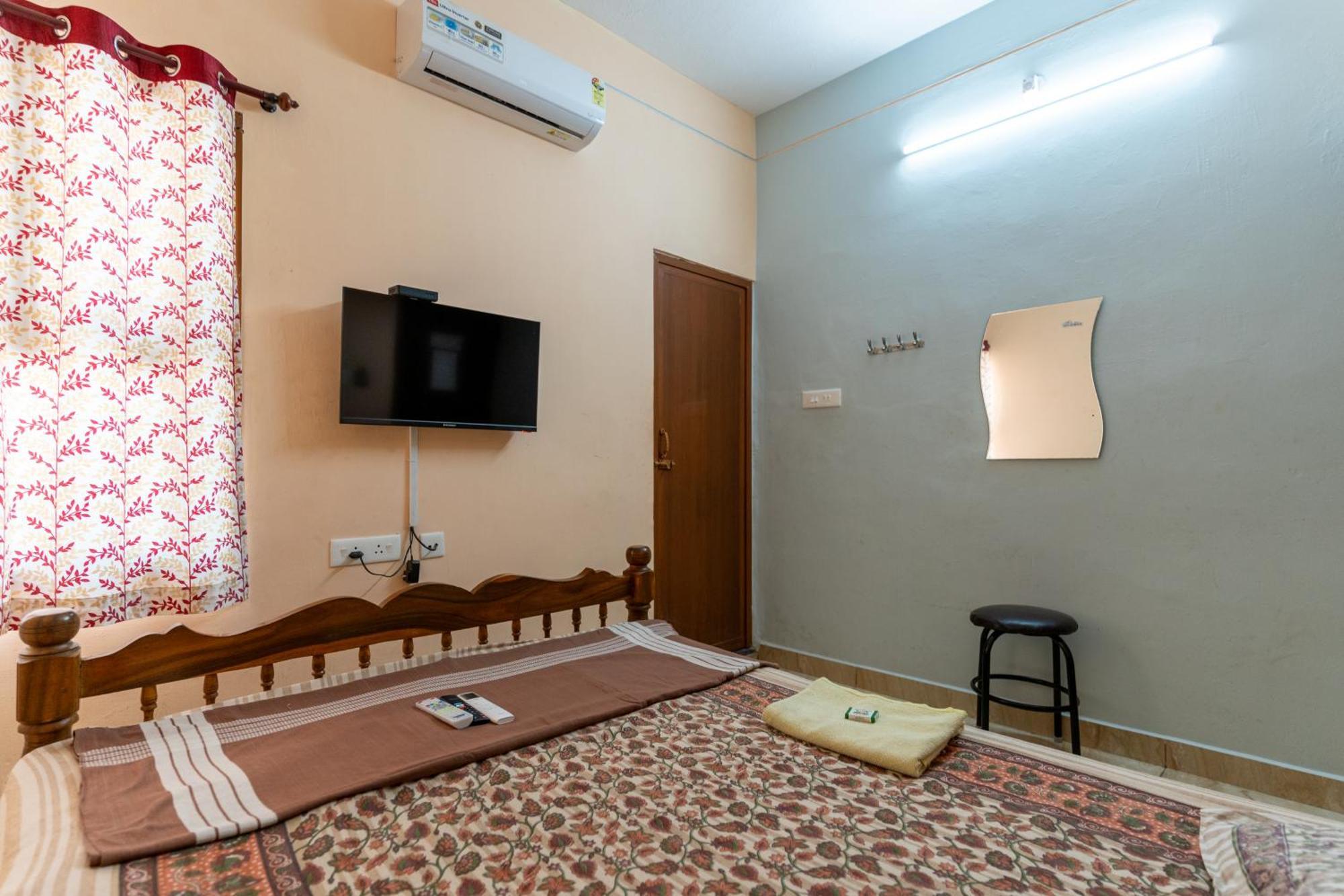 La Villa Pondi Cherie Centertownbeachauroville Puduccseri Kültér fotó