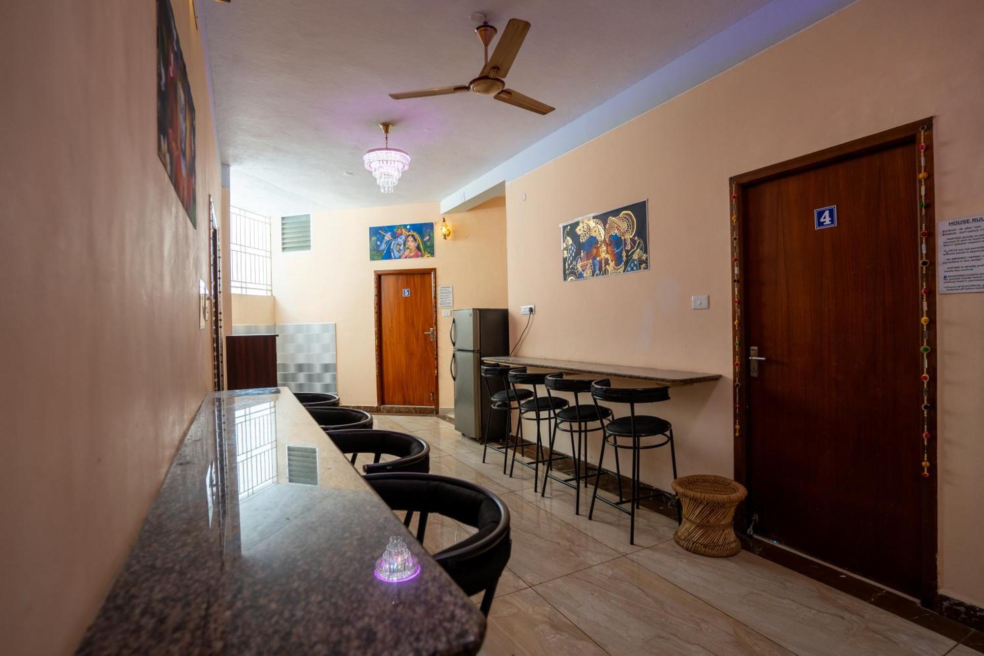 La Villa Pondi Cherie Centertownbeachauroville Puduccseri Kültér fotó